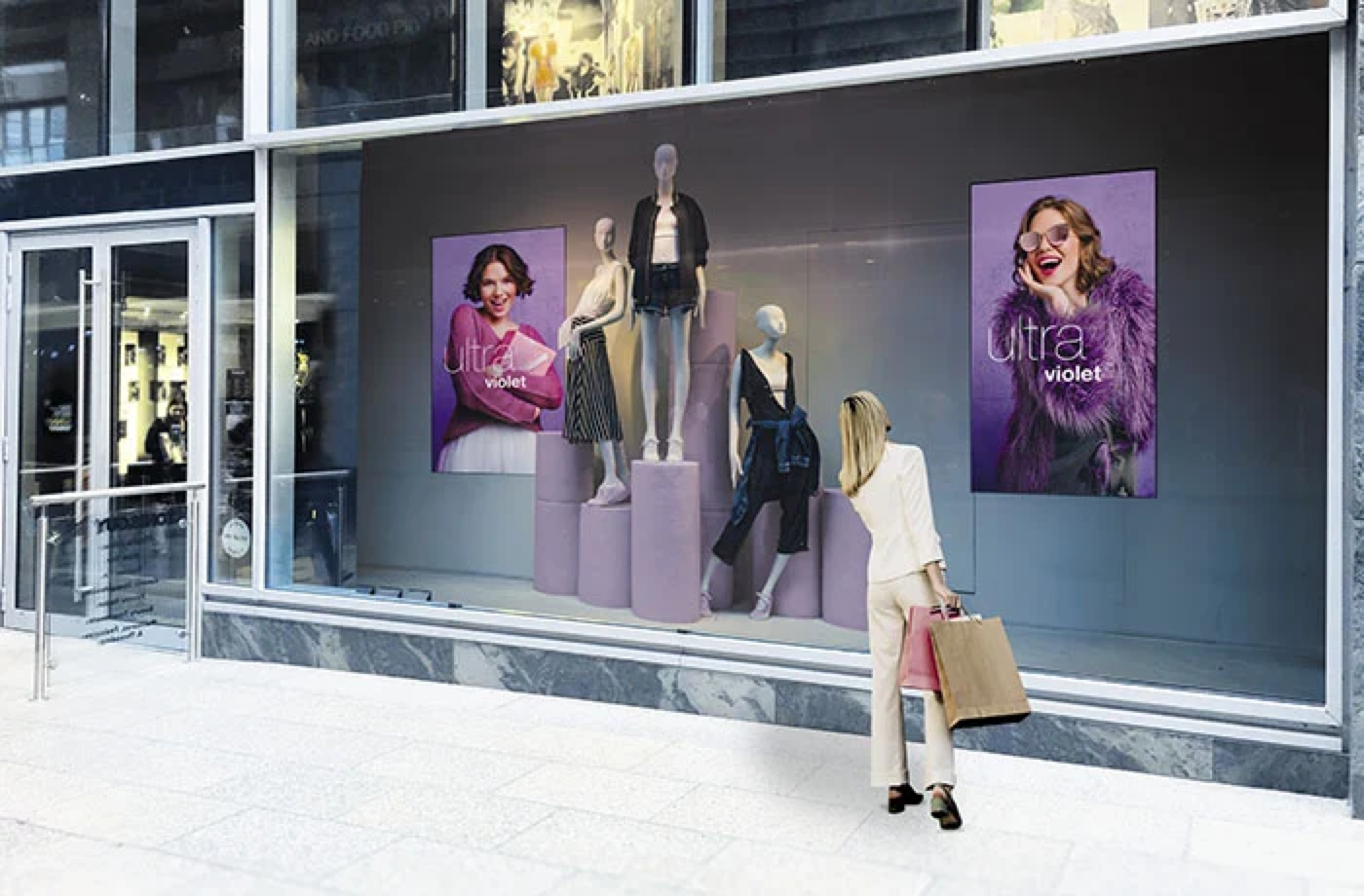 Window Digital Signage for retail
